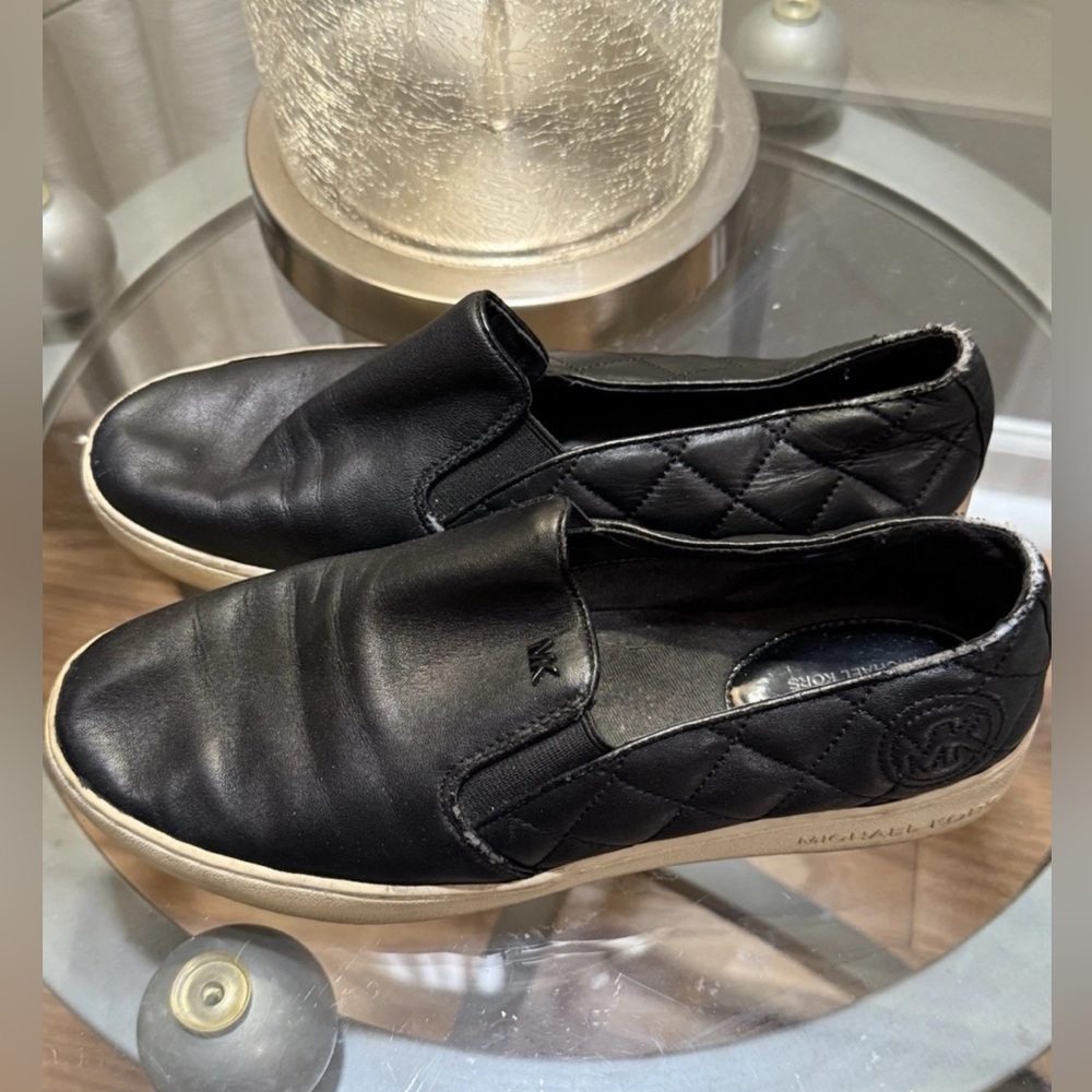 Michael Kors Quilted Heel Slip-On Leather Sneakers Women's Size 6 Black White